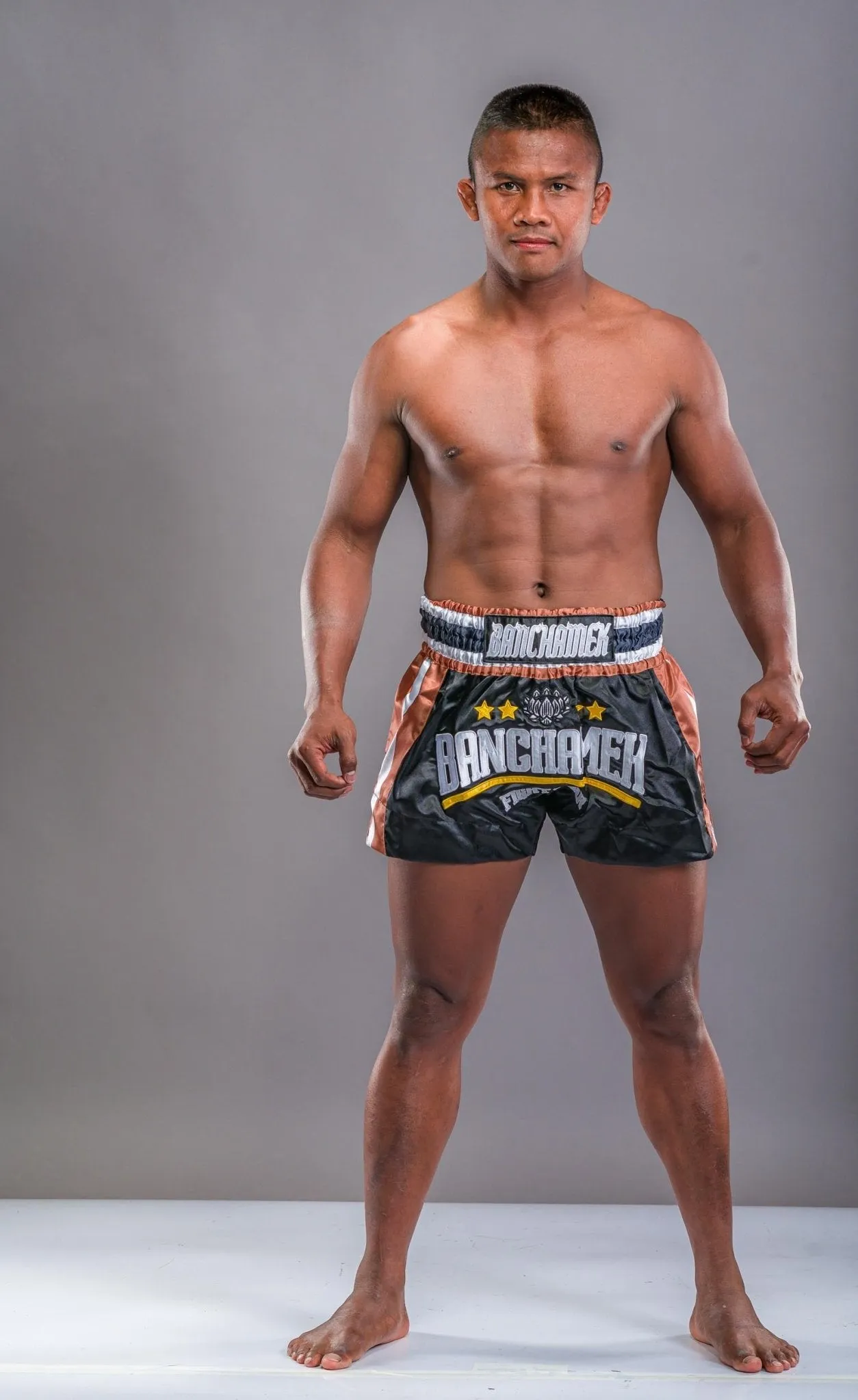 Buakaw Shorts BFG4-2 BLACK GOLD WHITE
