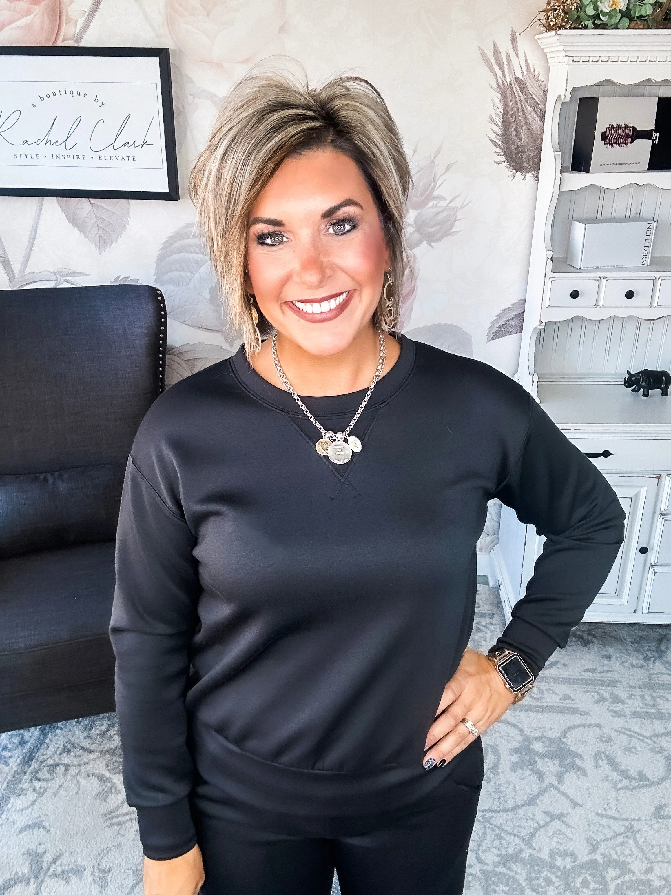 Cuddled Up On The Weekend Pullover - Black